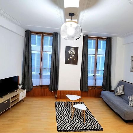 Charmant T2 Meuble Quartier Chateau De Pau Esterno foto